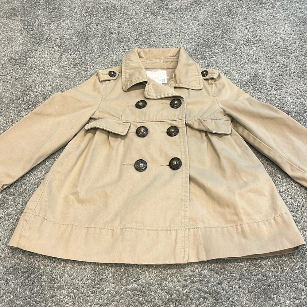 Old Navy | EUC Khaki Trench Coat for Little Girls
